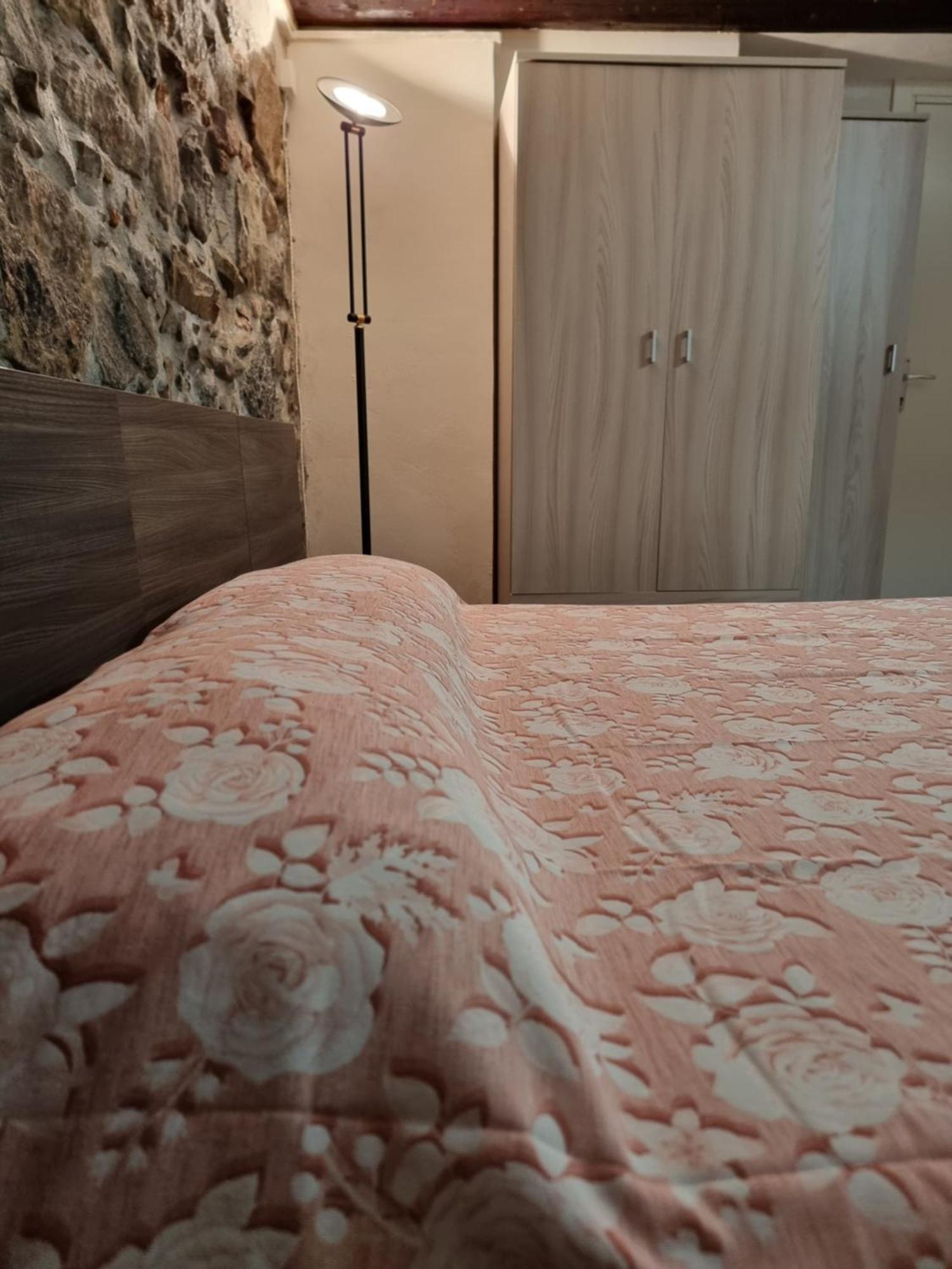 Mandra Holidays 切法卢 外观 照片